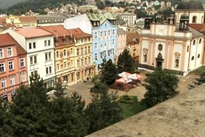 Kostel Povýšení sv.Kříže připomíná slohově vatikánský chrám sv. Petra