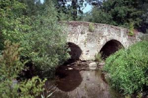 V Ronově nad Sázavou stojí renesanční silniční most V Ronově nad Sázavou stojí renesanční silniční most