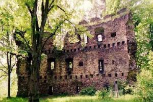 Hrad Dalečín byl sídlem lapků Hrad Dalečín byl sídlem lapků