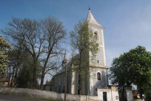 Kostel sv. Barbory v Ječovicích je dominantou obce Kostel sv. Barbory v Ječovicích je dominantou obce