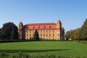 Holešovská regata: největší rodinný festival startuje už v pátek