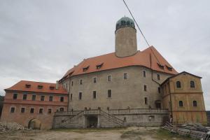 Hrad Liebenstein je příkladem štaufské hradní architektury Hrad Liebenstein je příkladem štaufské hradní architektury