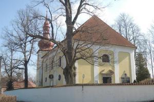 Kostel ve Starém Sedlišti je zasvěcen sv.Prokopovi a Oldřichovi
