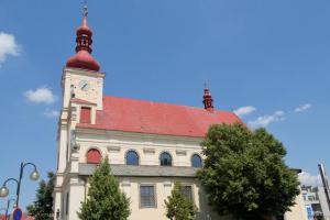 V kostele Nanebevzetí Panny Marie v Holešově byl farářem sv.Jan Sarkander