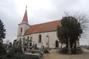 Kostel Panny Marie Sněžné je cennou sakrální architekturou z počátku 16. století Kostel Panny Marie Sněžné je cennou sakrální architekturou z počátku 16. století