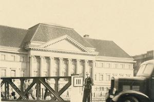 Západočeská galerie v Plzni zve na víkendové komentované prohlídky výstavy Zmizelá Plzeň