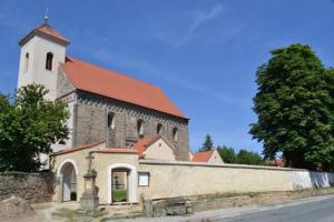 Kostel sv. Mikuláše v Potvorově je skvostem románské architektury