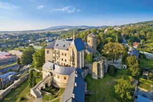 Hrad Šternberk na Moravě má výzdobu od gotiky až po secesi