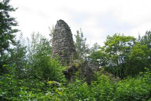 Hrad Rychleby střežil zemskou stezku do Kladska