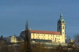 Mělnický zámek stojí na místě hradiště Pšovanů Mělnický zámek stojí na místě hradiště Pšovanů