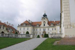 Barokní Valtice budou hostit 50. ročník mezinárodní konference o archeologii středověku Barokní Valtice budou hostit 50. ročník mezinárodní konference o archeologii středověku