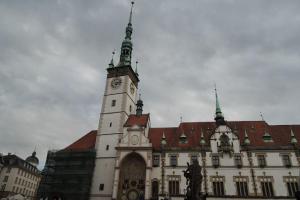 Olomoucká radnice dominuje Hornímu náměstí
