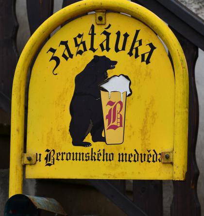 Na zastávce U Berounského medvěda stojí za to se zastavit. Na čepu mají jedenáct piv