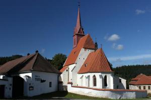 Kostel sv.Jana Křtitele patří k velmi významným stavbám pozdně gotického stavitelství Kostel sv.Jana Křtitele patří k velmi významným stavbám pozdně gotického stavitelství