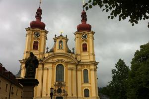 Chrám Navštívení Panny Marie a Klášter Hejnice Chrám Navštívení Panny Marie a Klášter Hejnice