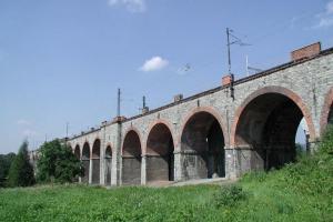 Hranické viadukty tvoří tři různé železniční mosty Hranické viadukty tvoří tři různé železniční mosty