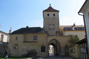 Horažďovice mají druhou nejstarší městskou bránu v Čechách