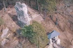 Hrad Zlenice založili páni z Dubé Hrad Zlenice založili páni z Dubé