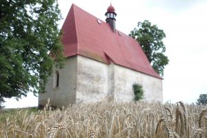 Od roku 1691 v kostele Panny Marie u Dobronic konali bohoslužby jezuité