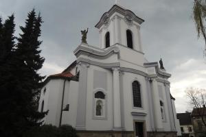 Kostel sv. Gotharda založil první český arcibiskup Arnošt z Pardubic
