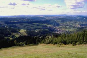 Krkonošský výlet nabídne výhledy, lezení v korunách stromů i závody motokár Krkonošský výlet nabídne výhledy, lezení v korunách stromů i závody motokár