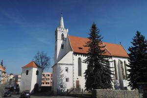 Kostel sv.Martina v Sedlčanech je příkladem opevněného kostela