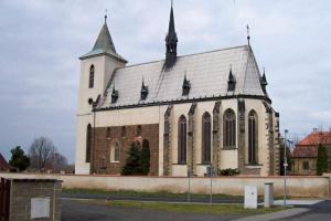 Kostel sv. Jakuba Většího ve Slavětíně skrývá nástěnné malby z poloviny 14. století Kostel sv. Jakuba Většího ve Slavětíně skrývá nástěnné malby z poloviny 14. století