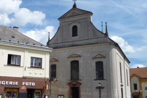 Kostel sv. Mikuláše v Lomnici nad Popelkou vyzdobil Jan Hájek z Kosmonos