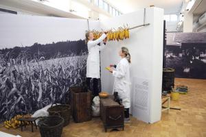 Slovácké muzeum v Uherském Hradišti připravilo výstavu Zima na Slovácku