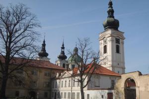 Klášter premonstrátek v Doksanech založil král Vladislav II.