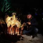 Křišťálová zahrada v Botanické zahradě v Praze v Troji je čtyři dny v týdnu rozsvícená sklářskými díly Jiřího Pačínka Křišťálová zahrada v Botanické zahradě v Praze v Troji je čtyři dny v týdnu rozsvícená sklářskými díly Jiřího Pačínka