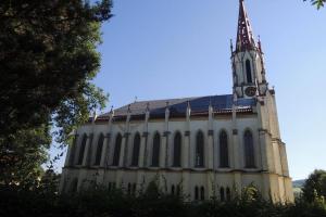 Dominantou Chrastavy je kostel sv. Vavřince