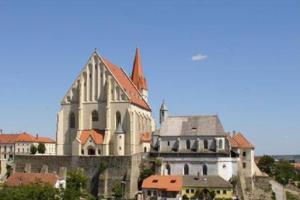 Kostel sv. Mikuláše ve Znojmě je dominantou města