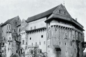 Hrad Pernštejn Hrad Pernštejn