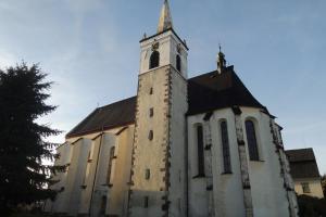 Kostel Narození Panny Marie v Miličíně zdobí obraz Petra Brandla