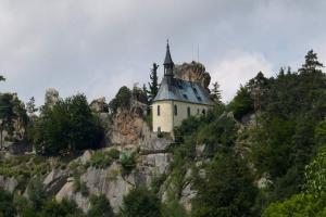 Cesty za uměním 2017 - Panteon v Malé Skále Cesty za uměním 2017 - Panteon v Malé Skále