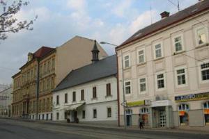 Přednáška o abstraktním umění v Galerii Radniční sklípek